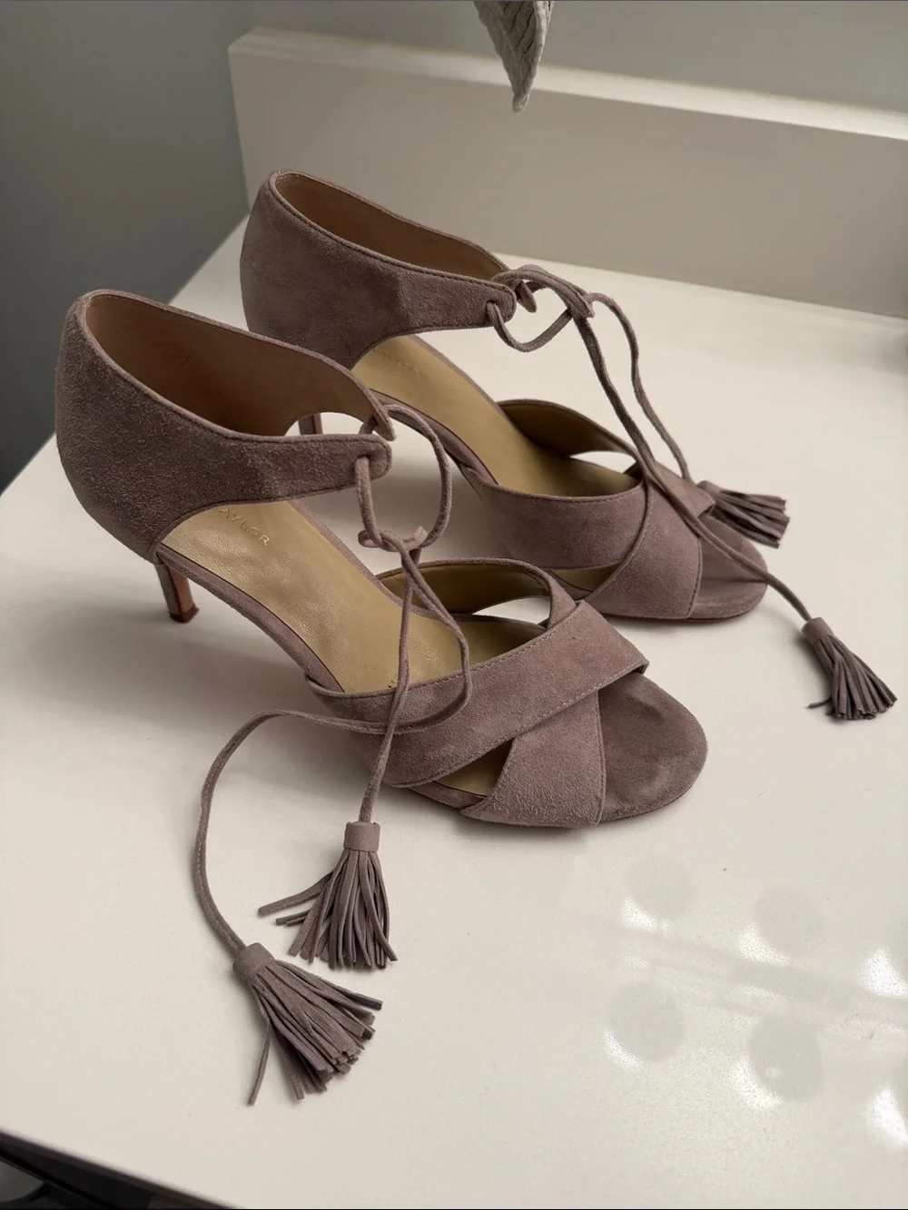 Ann Taylor Ezra Suede Tassel Heel Sandal Size 8